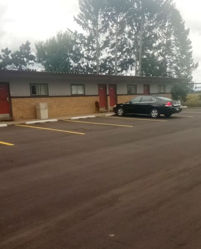 Plaza Motel - Web Listing (newer photo)